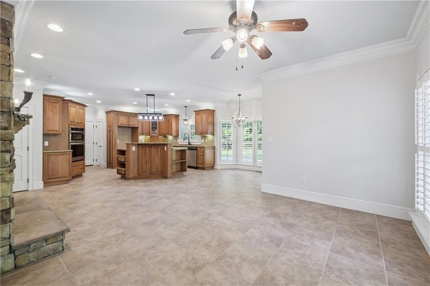 Introducing 1038 Overlook Dr, a residence arranged for everyday - photo 11