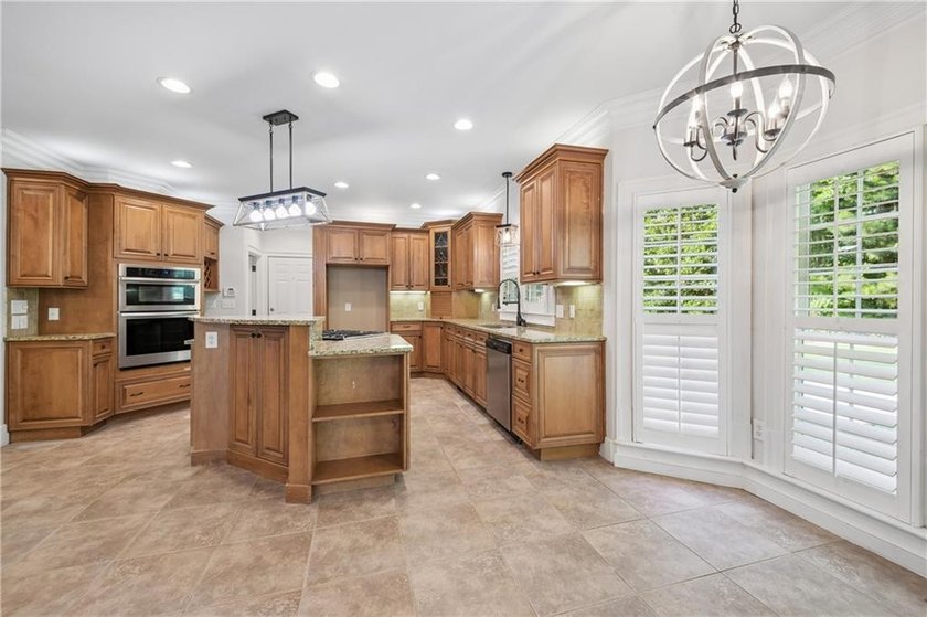 Introducing 1038 Overlook Dr, a residence arranged for everyday - photo 13