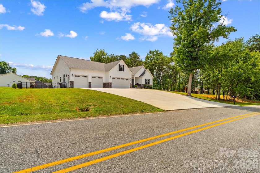 Built in 2020, this thoughtfully designed home combines modern - photo 5