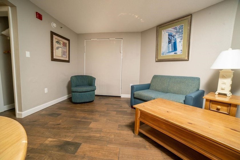 Welcome to this one-bedroom condo with excellent ocean views up - photo 11