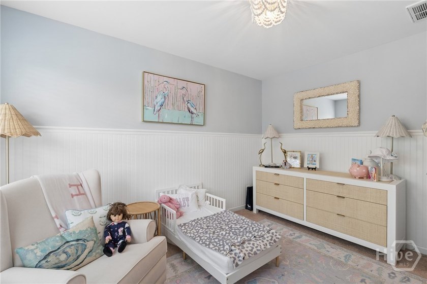 The heart of this this meticulously maintained 5-bedroom - photo 32