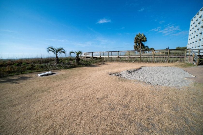 Welcome to this one-bedroom condo with excellent ocean views up - photo 60