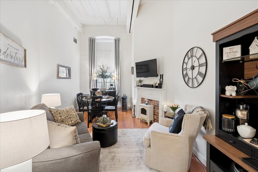 The key to homeownership starts with this stunning - photo 3