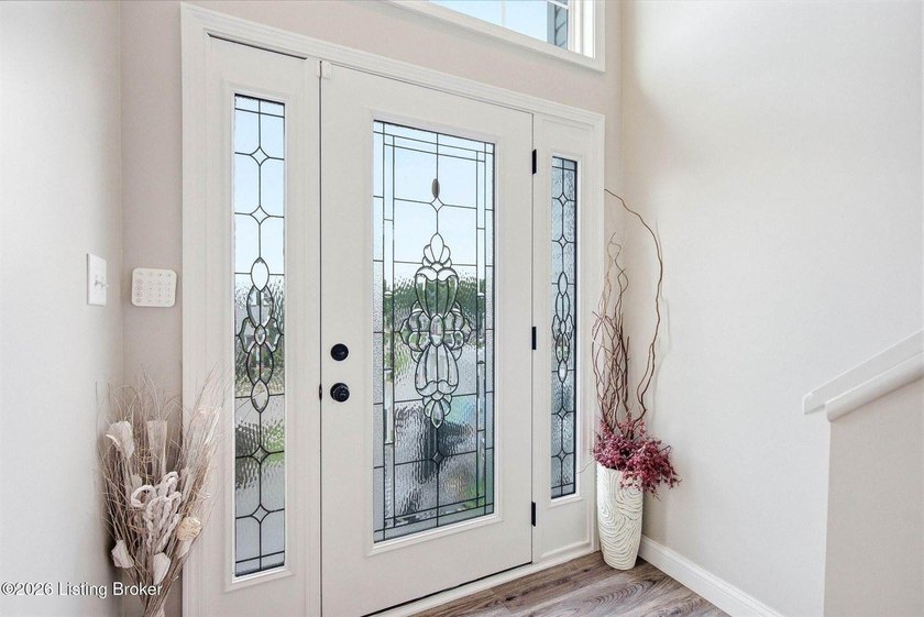Welcome home to the perfect blend of space, comfort, and - photo 6