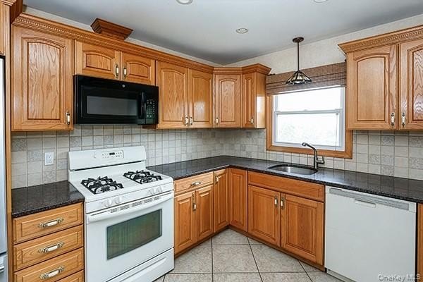 Welcome to this wonderful mid-block Hi Ranch offering space - photo 7