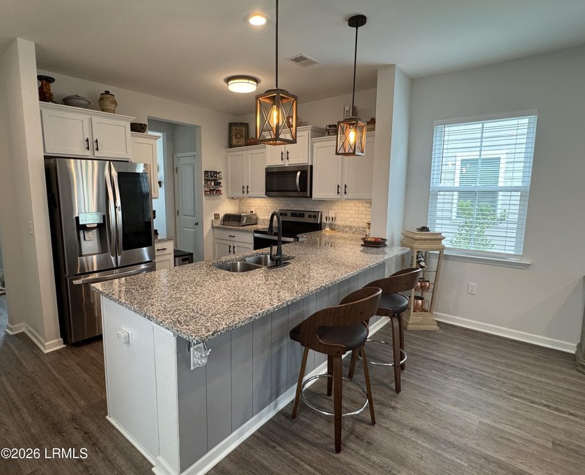 Nice price reduction for this 5 year-old well maintained home - photo 10