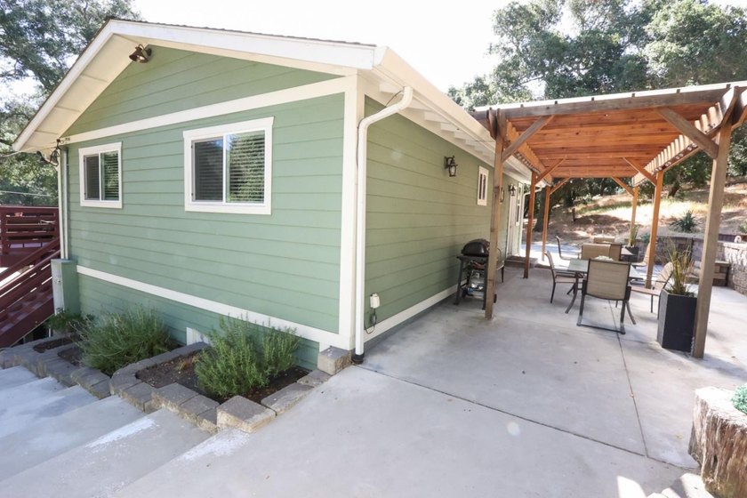 Welcome to your serene oasis in Scotts Valley! This charming - photo 11
