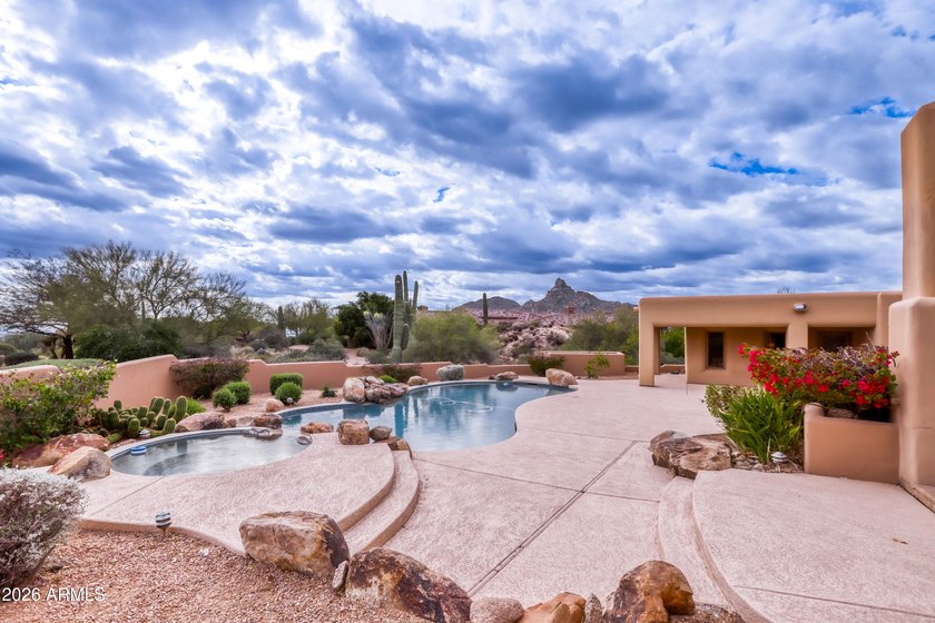 Exceptional estate offering refined desert luxury in guard-gated - photo 2