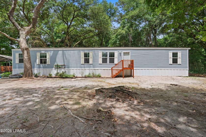 Experience the versatility of this unique Lady's Island property - photo 3