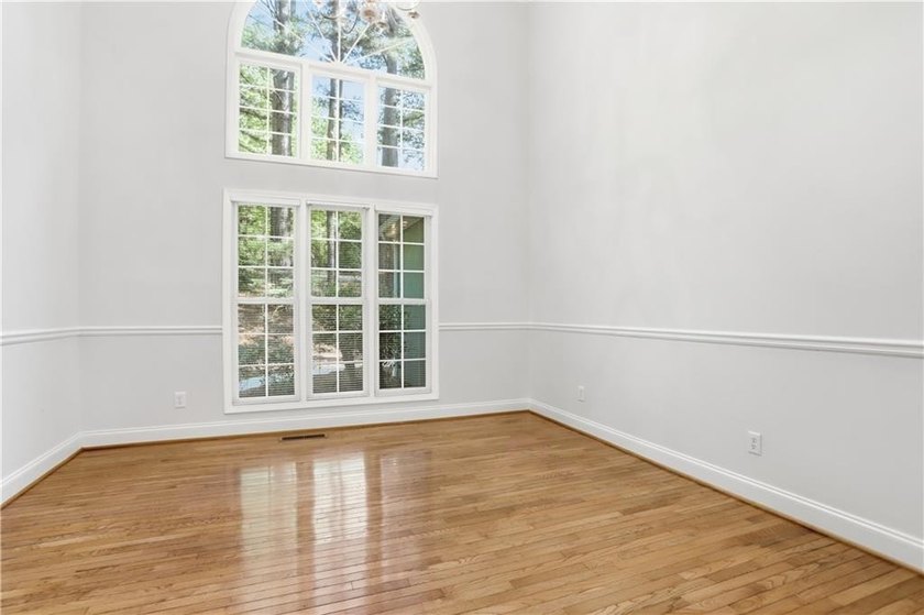 Check out 940 Cider Ridge Ct, a residence arranged for everyday - photo 11
