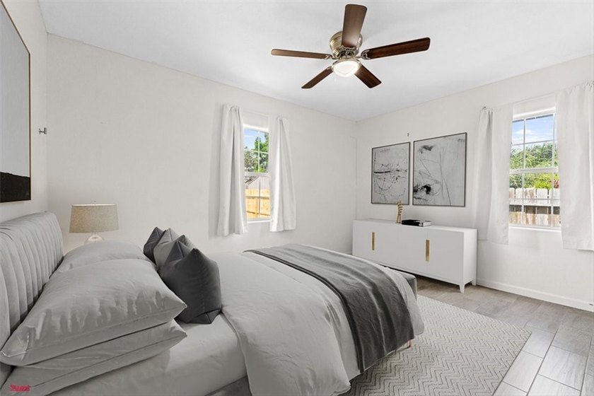 Situated on a spacious 0.31-acre lot in Flour Bluff, this - photo 15