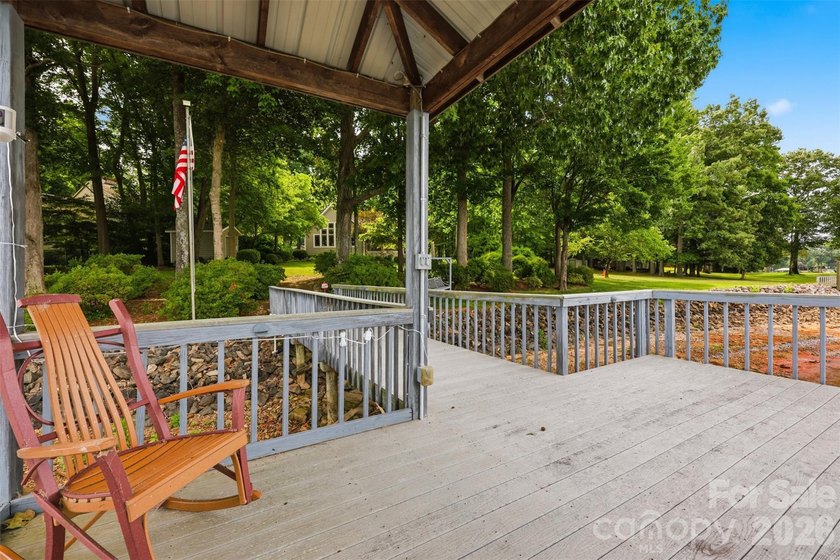 Beautiful waterfront home nestled just off Kiser Island Road - photo 38