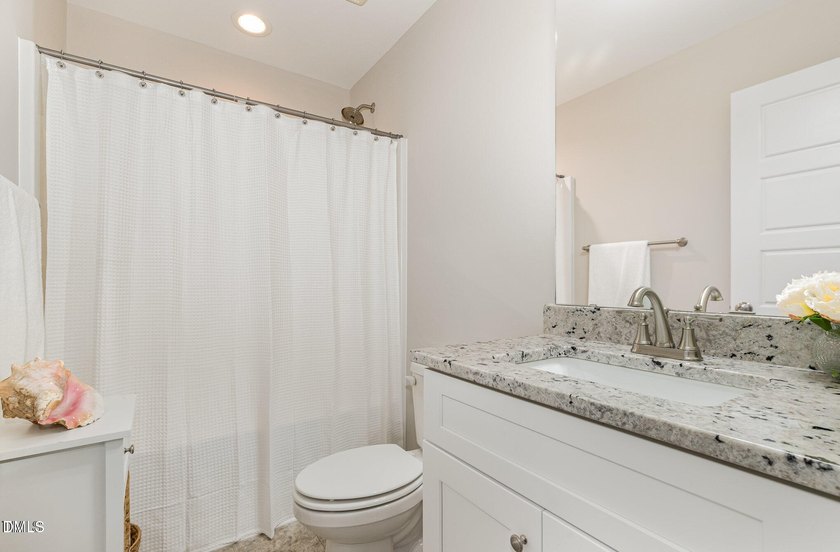 Up to 4,000 in closing cost with acceptable offer. Beautifully - photo 13