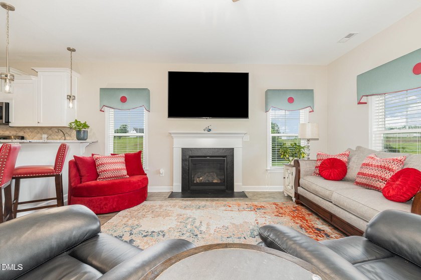 Up to 4,000 in closing cost with acceptable offer. Beautifully - photo 15