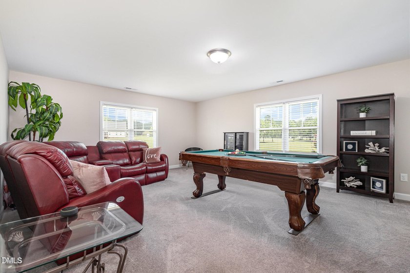 Up to 4,000 in closing cost with acceptable offer. Beautifully - photo 23