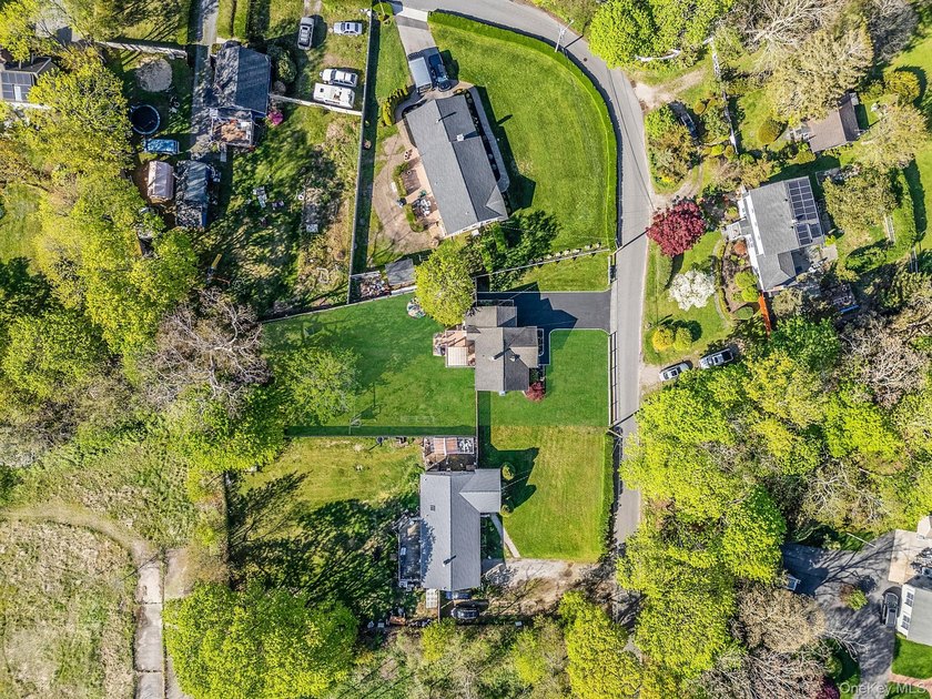 Check out this 3-bedroom ranch in East Patchogue. Home features - photo 3
