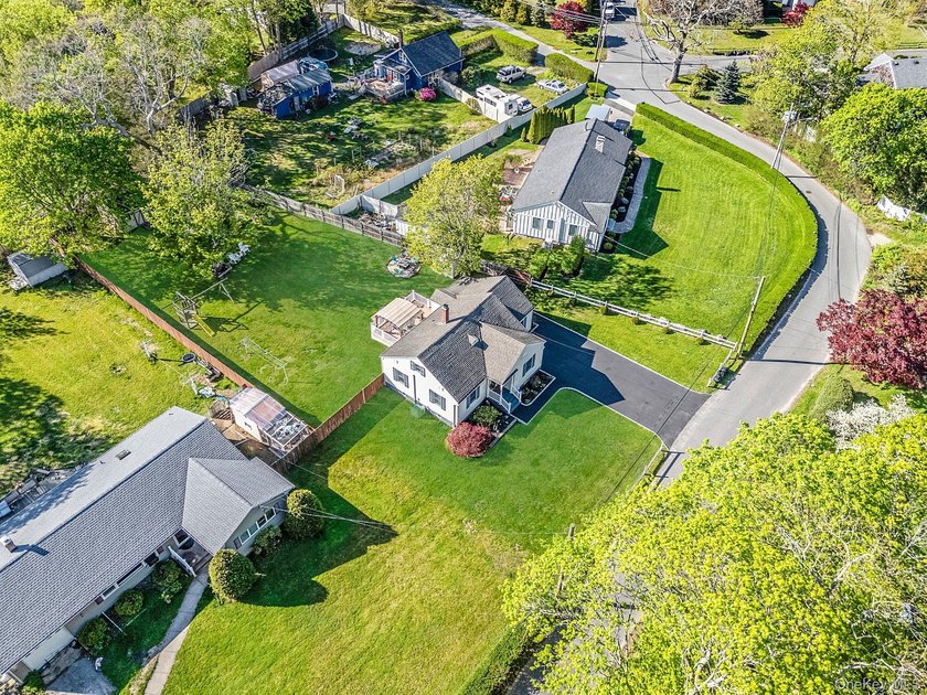 Check out this 3-bedroom ranch in East Patchogue. Home features - photo 7