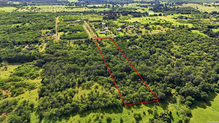 **Agricultural tax exemption in place. Private well required - photo 6