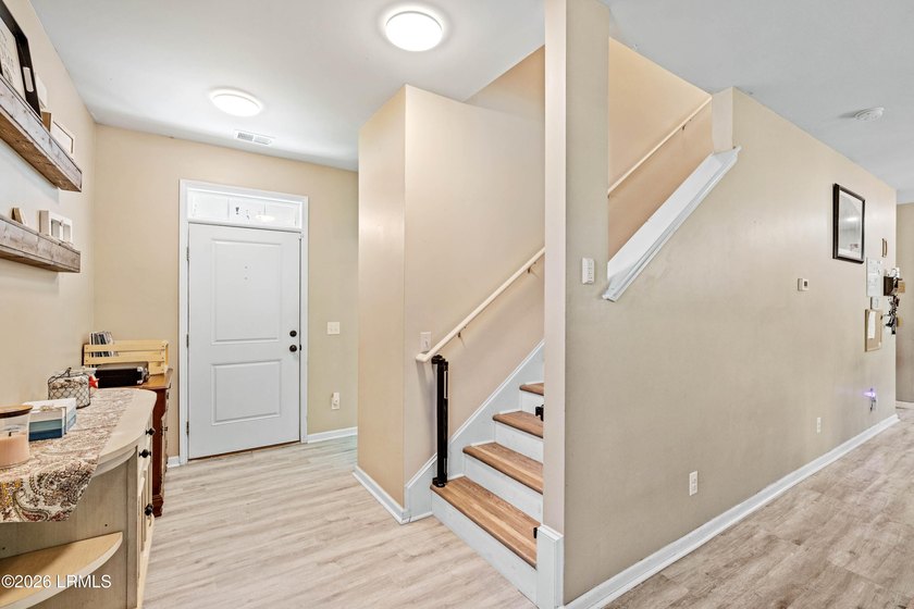 Welcome home to this beautiful 4-bedroom, 2.5-bath home - photo 6