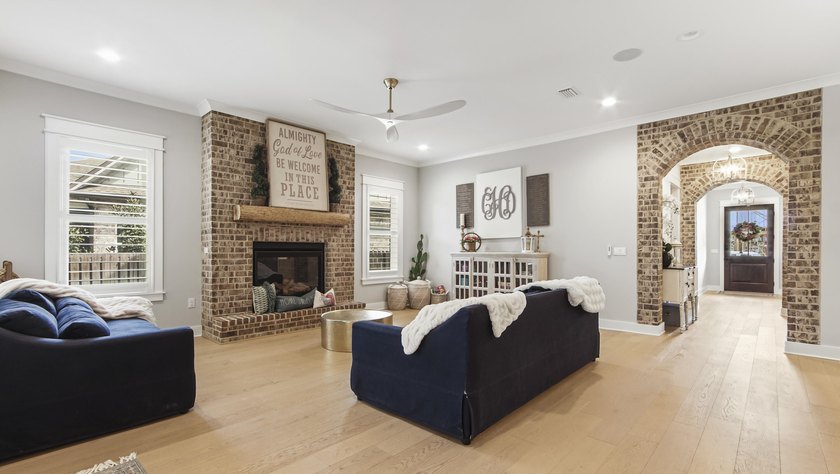 Discover an extraordinary expression of luxury at 186 Revana Way - photo 3