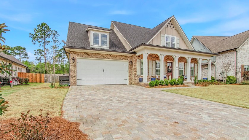 Discover an extraordinary expression of luxury at 186 Revana Way - photo 5