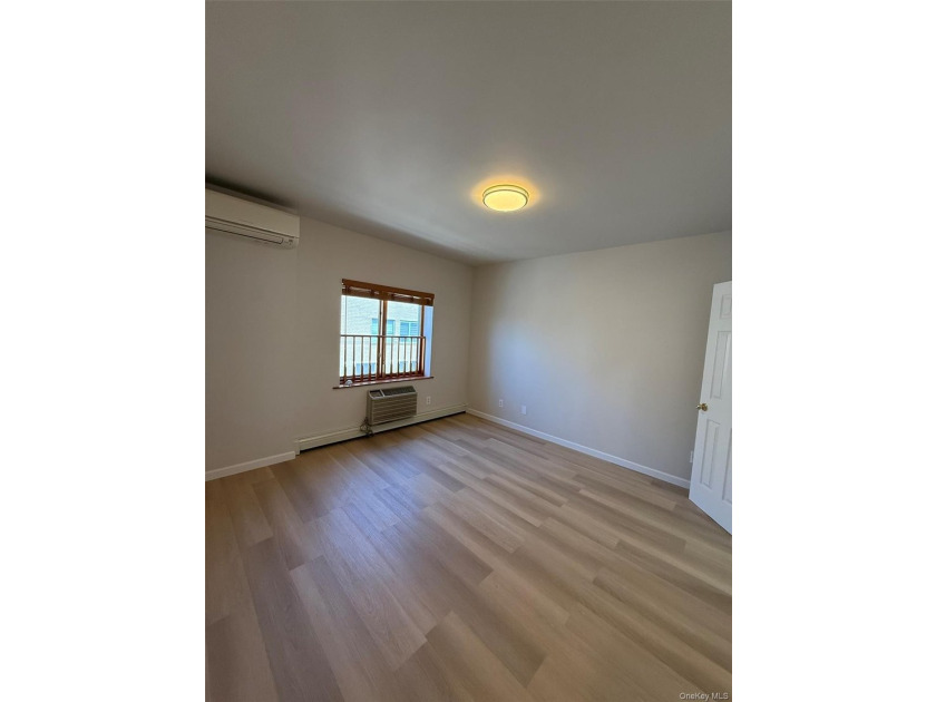Welcome to this stunning newly renovated penthouse residence in - photo 23