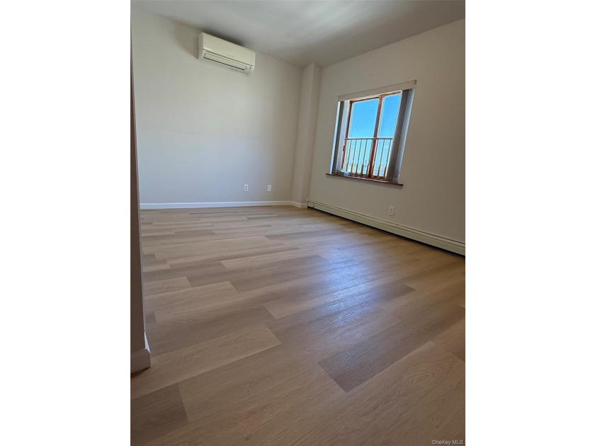 Welcome to this stunning newly renovated penthouse residence in - photo 25