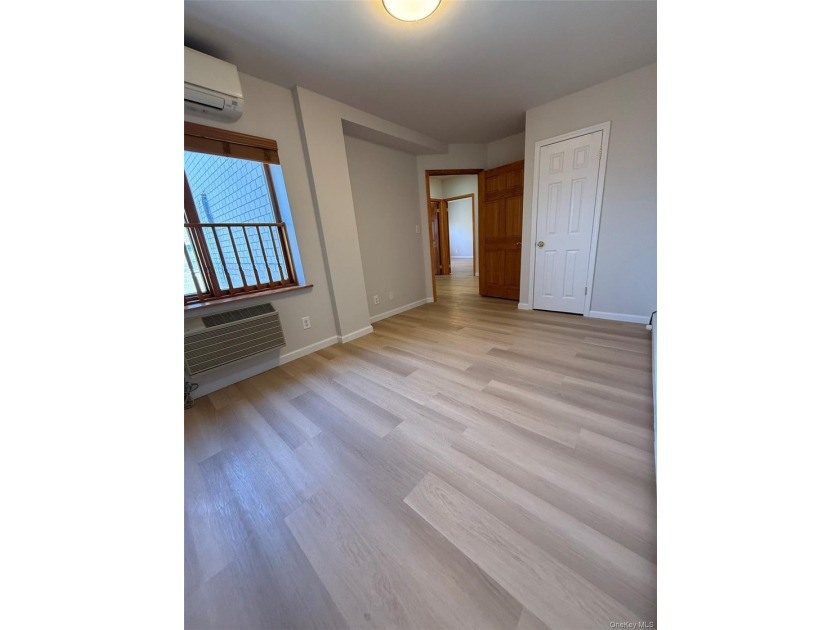Welcome to this stunning newly renovated penthouse residence in - photo 32