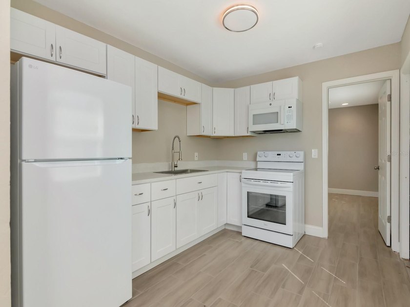 8 Unit Duplex portfolio in South Bradenton. There are a total of - photo 7
