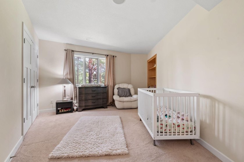 This beautifully maintained soft contemporary home offers luxury - photo 30