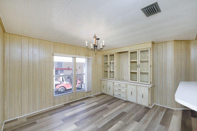 Are you looking for a low maintenance lifestyle, near the - photo 16