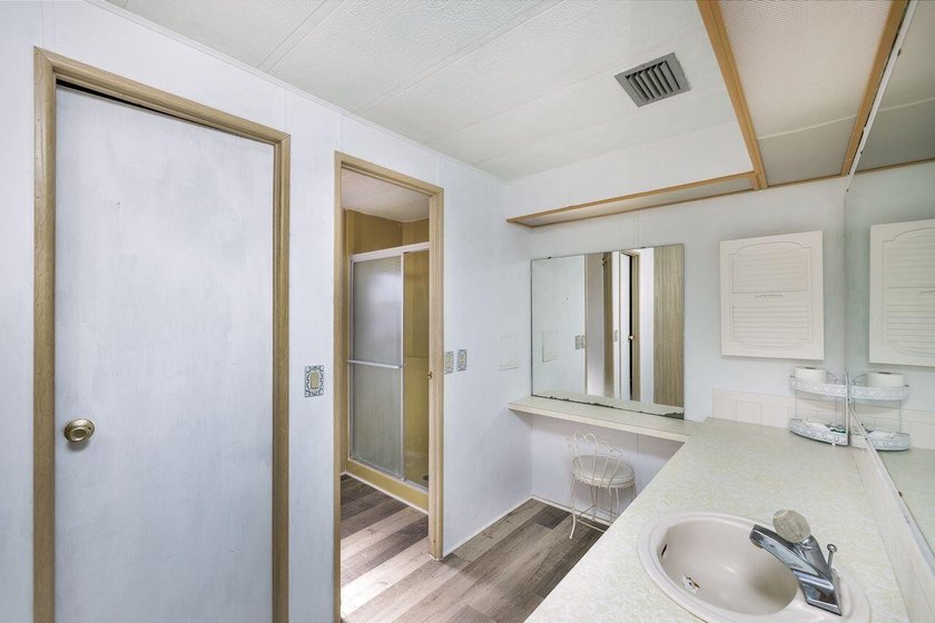 Are you looking for a low maintenance lifestyle, near the - photo 29