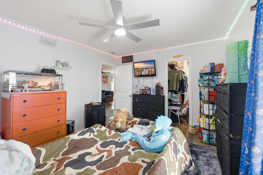 Listed below Appraisal value! Credit to buyer offered at closing - photo 14