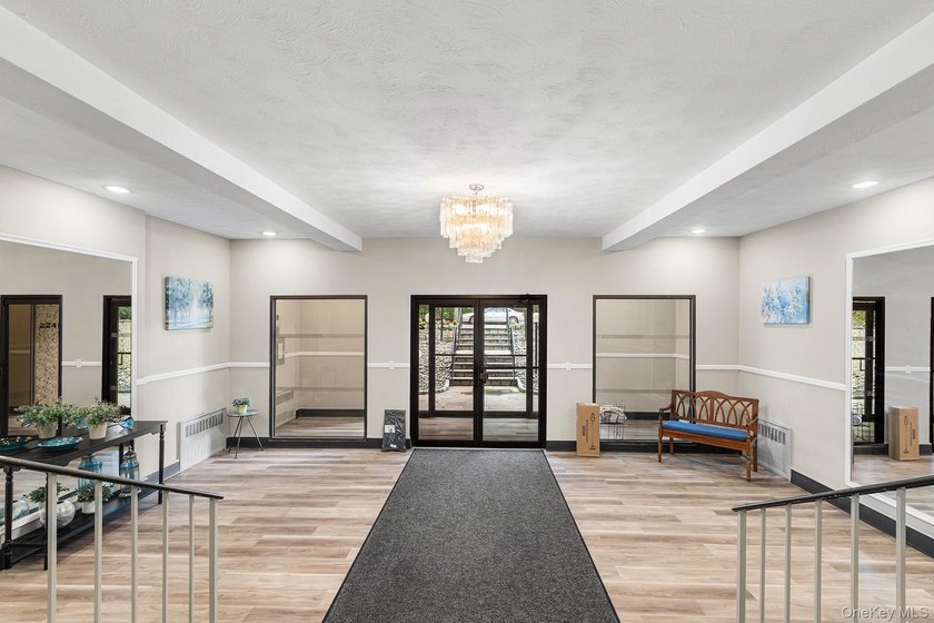 Spacious and versatile apartment featuring an extra-large living - photo 14