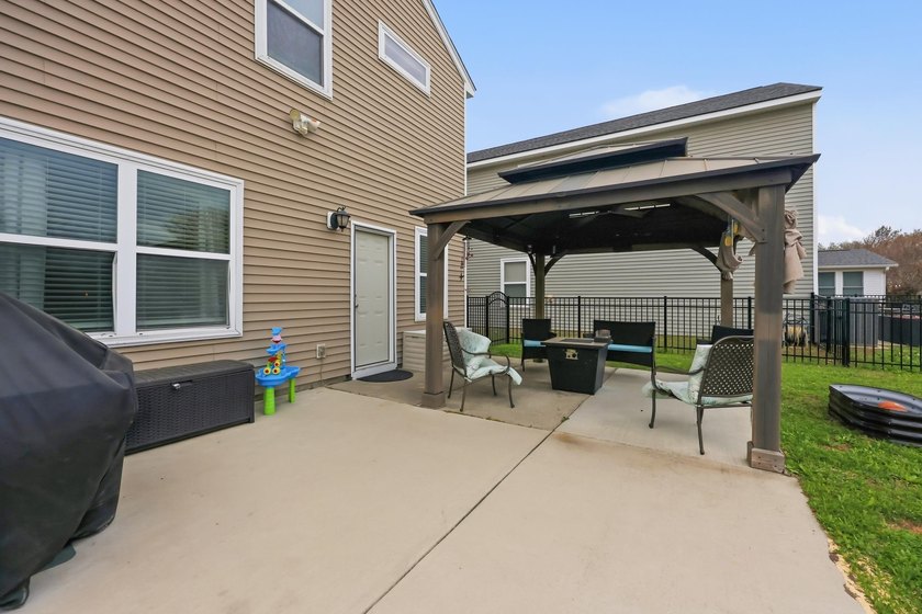 Listed below Appraisal value! Credit to buyer offered at closing - photo 23