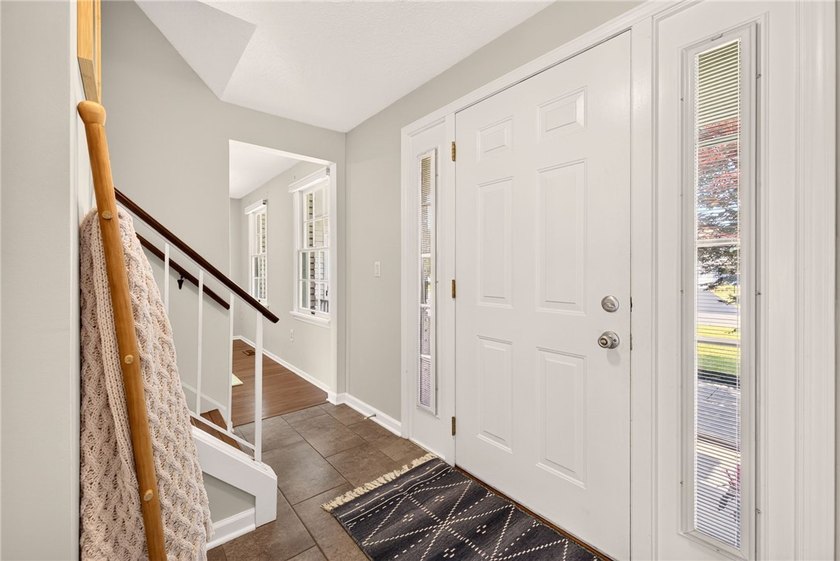 SHOWSTOPPER!! This **MAGAZINE-WORTHY** 4-bedroom 2.5-bath - photo 21