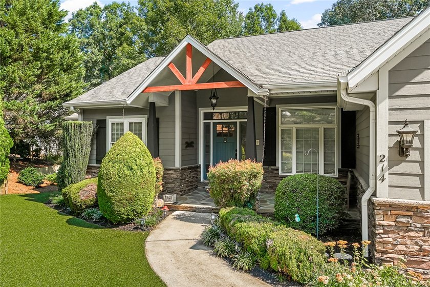 This charming Craftsman-style home in the highly sought-after - photo 3
