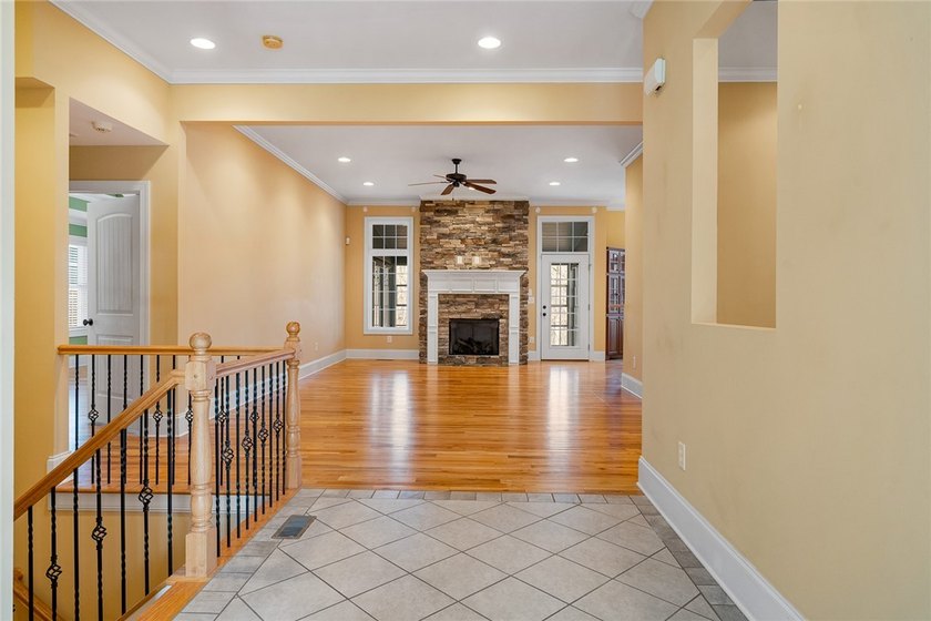 This charming Craftsman-style home in the highly sought-after - photo 6
