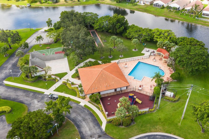 Welcome to this spacious 3-bedroom, 2-bathroom condo featuring - photo 48