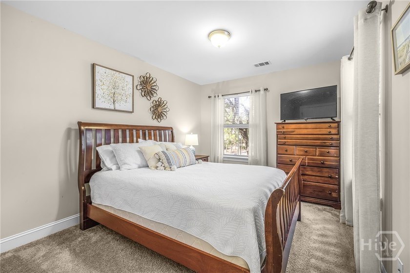 NOW OFFERING A $10K BUYER INCENTIVE! Experience the lifestyle - photo 22