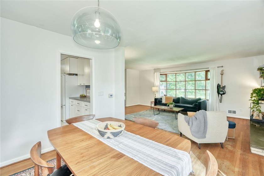 Welcome home to this beautifully updated 4-bedroom, 2-bath - photo 9