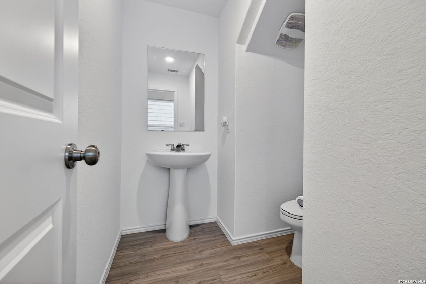 Open House July 18 and 19 12:00PM to 3:00PM. Welcome to this - photo 7