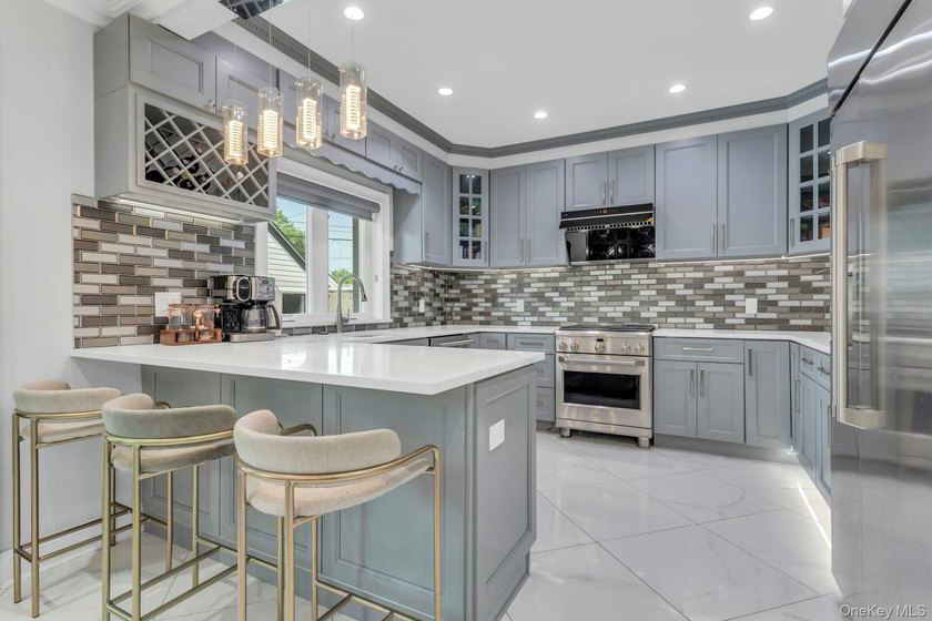 A remarkable showcase of craftsmanship, sophistication, and - photo 11
