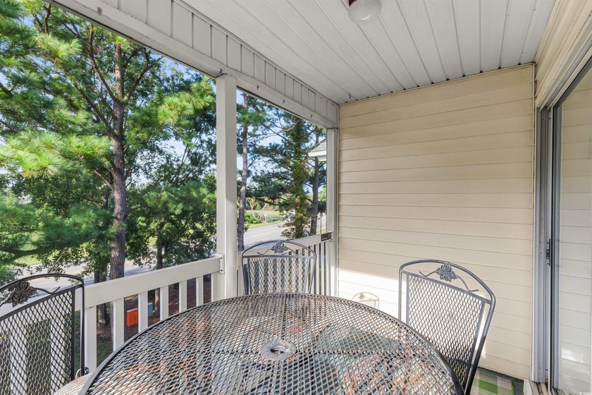 This move-in ready third-floor condo in the River Oaks community - photo 24