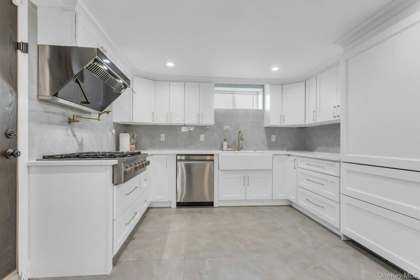 A remarkable showcase of craftsmanship, sophistication, and - photo 36