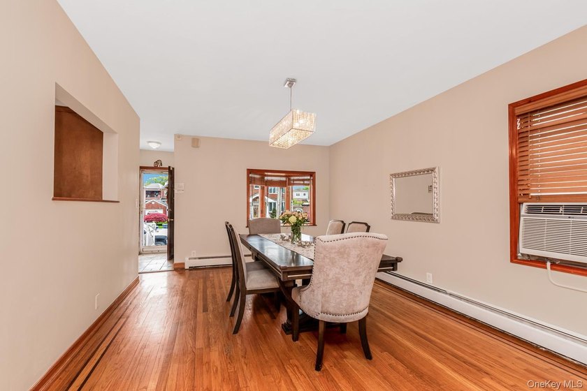 Welcome to 2234 Kingsland Ave - a cozy home on a quiet - photo 6