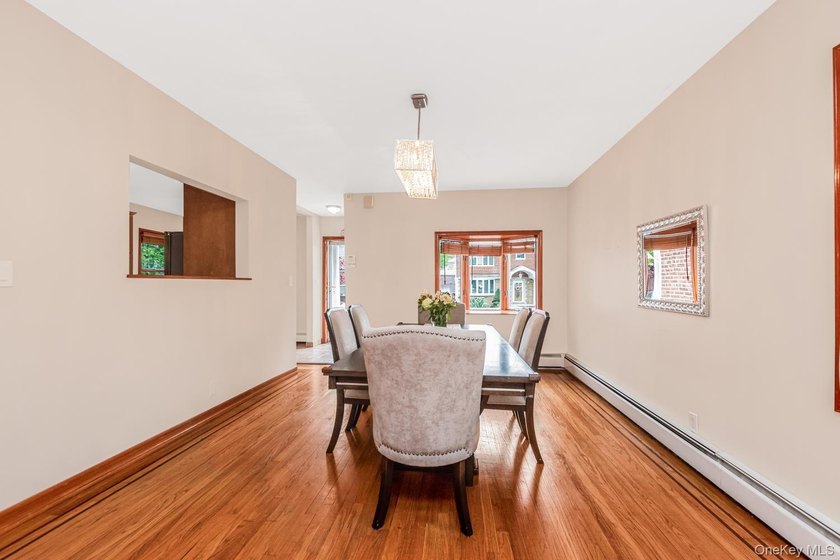 Welcome to 2234 Kingsland Ave - a cozy home on a quiet - photo 7