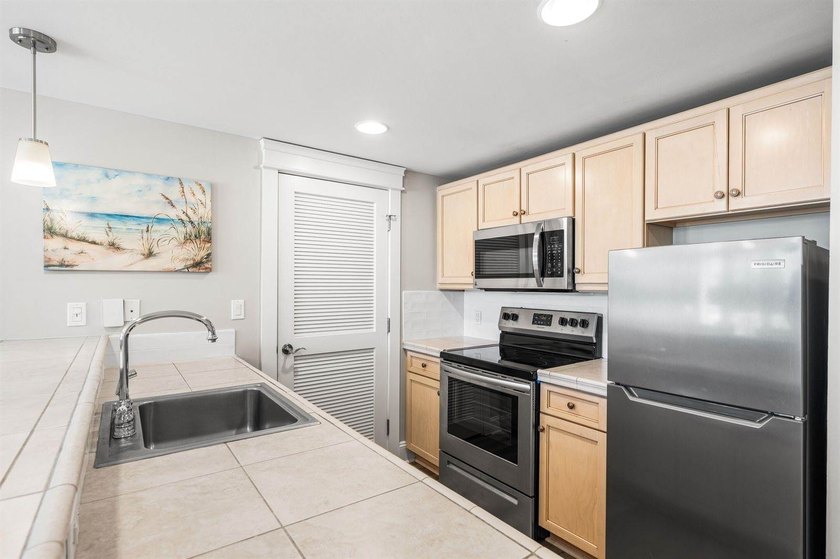 With one of the biggest balconies in Sandestin, this unit - photo 12