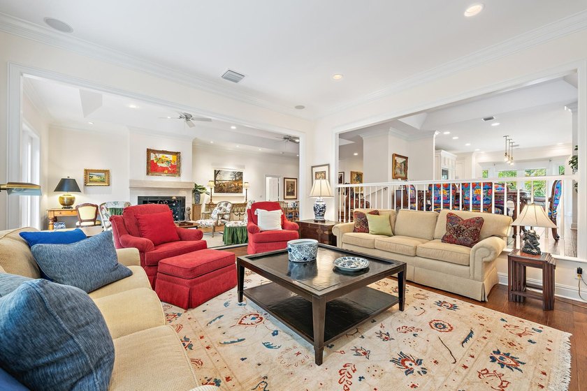 This Lovely Jupiter Hills home with rare private guest cottage - photo 19