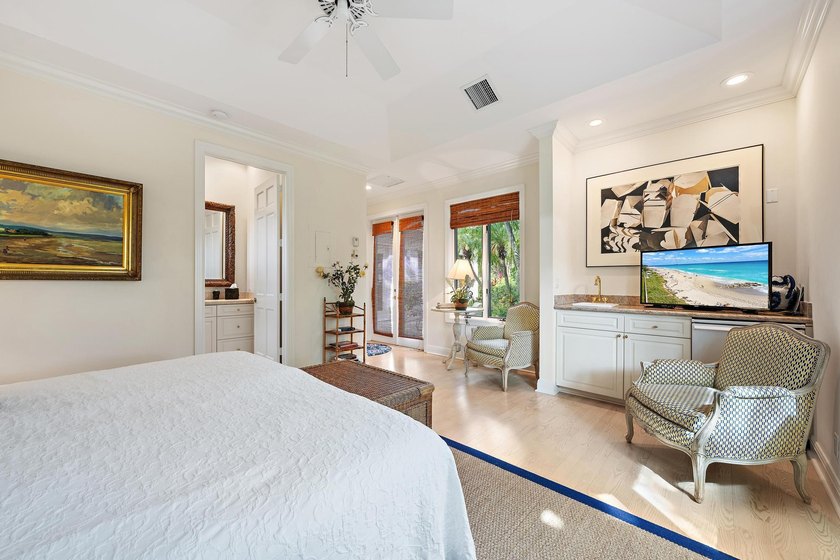 This Lovely Jupiter Hills home with rare private guest cottage - photo 31